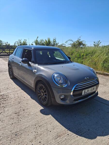 MINI HATCH 1.5 5-Door Hatch Cooper D