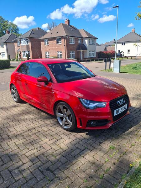 AUDI A1 2.0 TDI Black Edition
